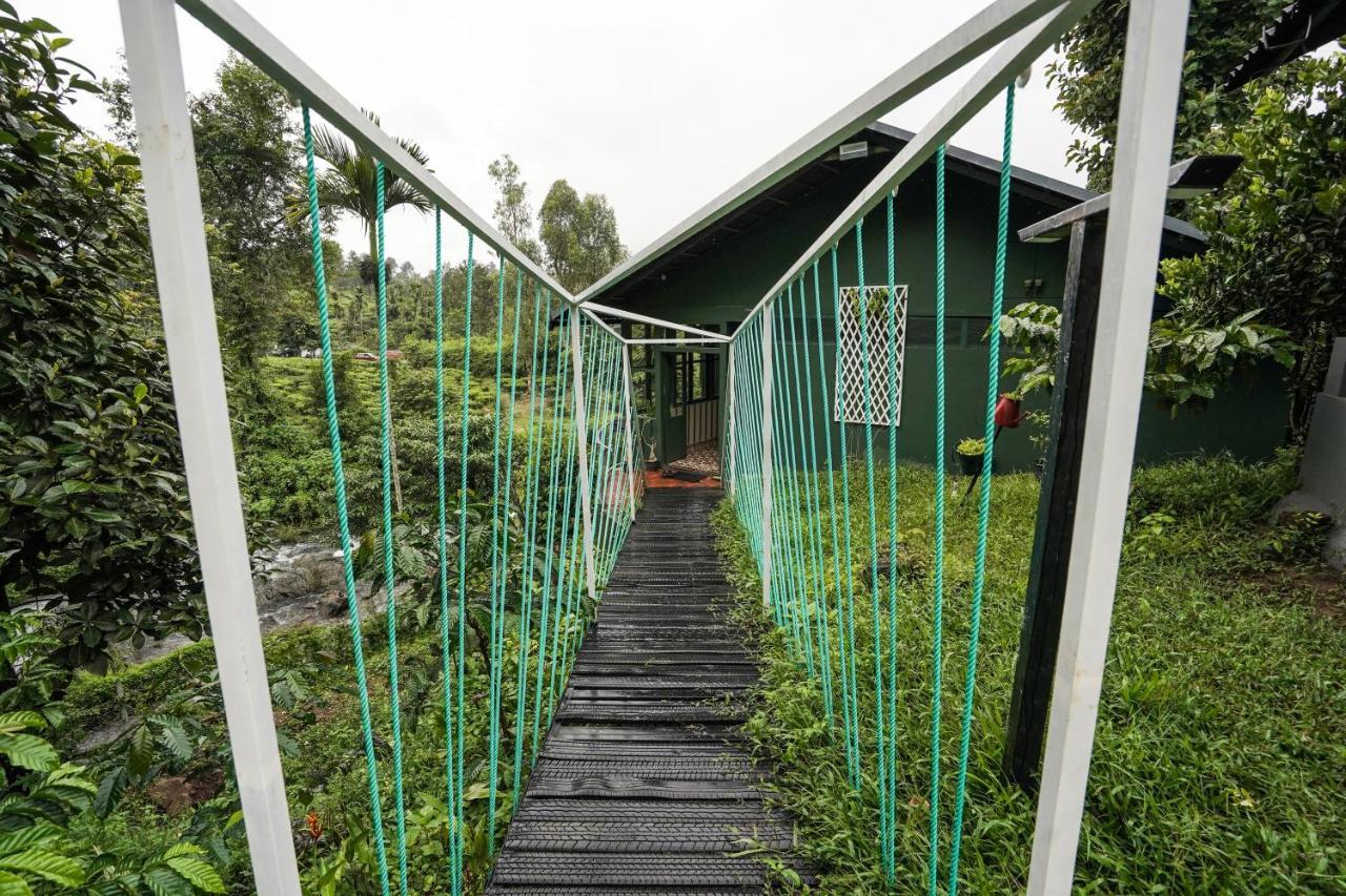 Iron Bridge Cove Villa Meppadi ภายนอก รูปภาพ